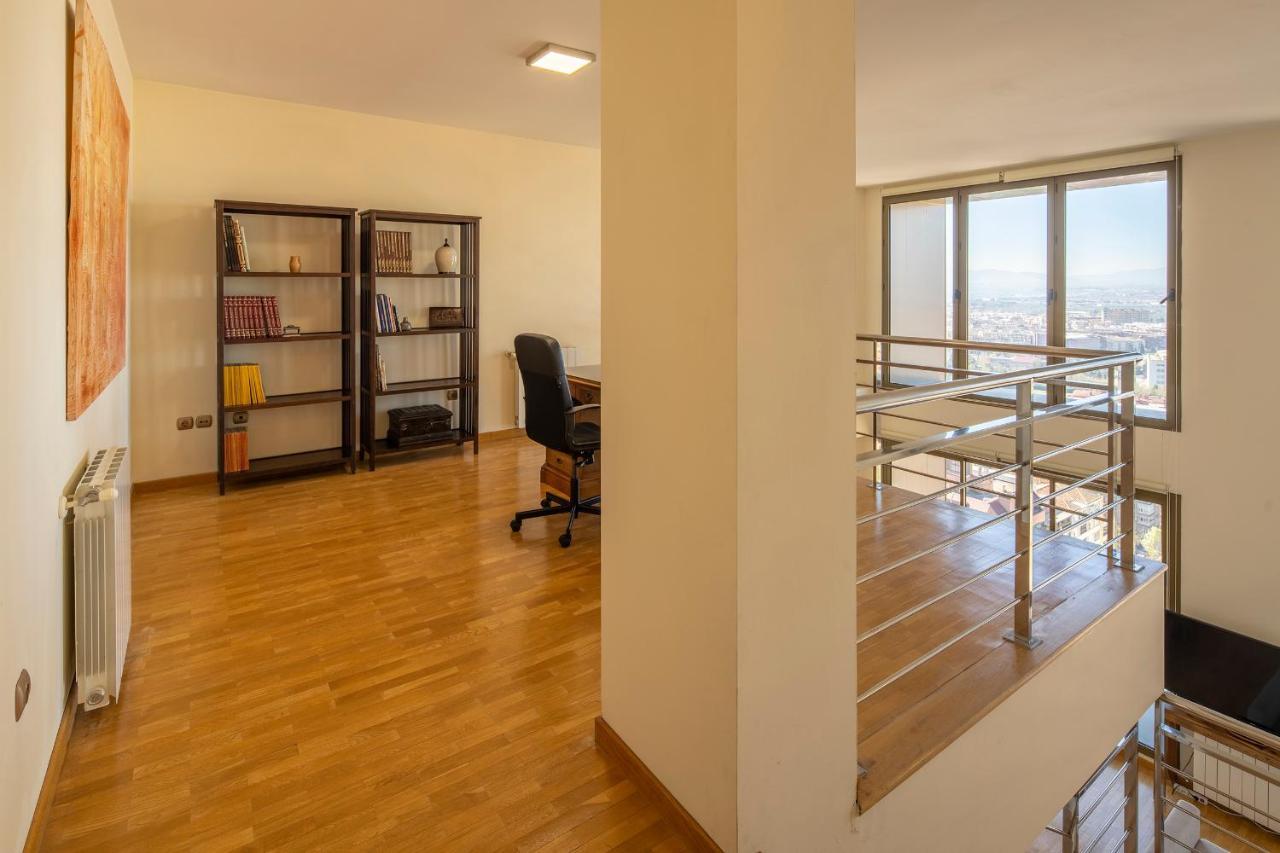 Atico Top Granada, Penthouse, 18-19Th Floor, City Centre, Views, Terrace, Free Parking エクステリア 写真